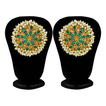 Green pearl earrings 4