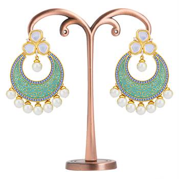 Green pearl earrings 4