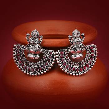 Pink diamond earrings 1