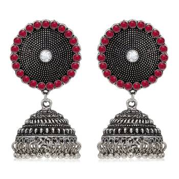 Red pearl earrings 2