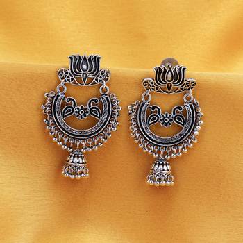 Silver earrings 3