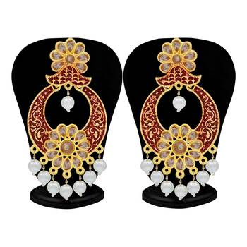 Red pearl earrings 4