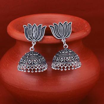 Silver earrings 1