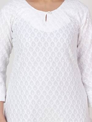 Women White  Causal Solid Chikan Hand Embroidered Regular Fit Kurti 4