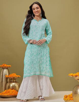 Hand Embroidered Green Georgette Lucknow Chikankari Women Kurta With Slip 1
