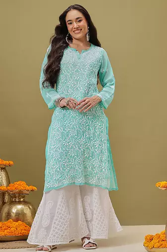 Hand Embroidered Green Georgette Lucknow Chikankari Women Kurta With Slip