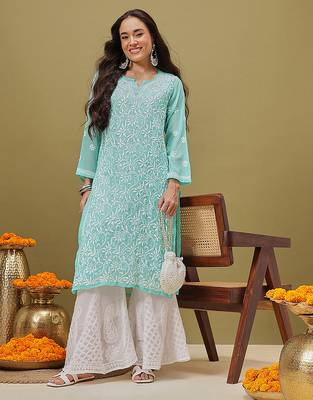 Hand Embroidered Green Georgette Lucknow Chikankari Women Kurta With Slip 4