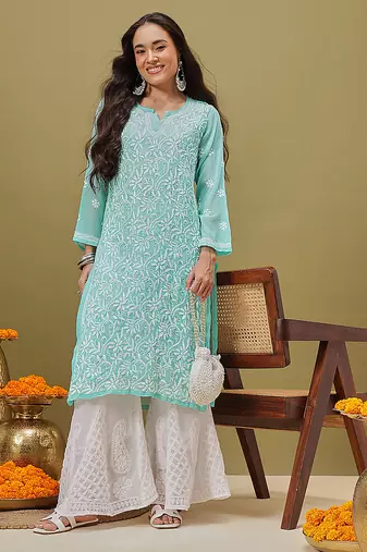 Hand Embroidered Green Georgette Lucknow Chikankari Women Kurta With Slip