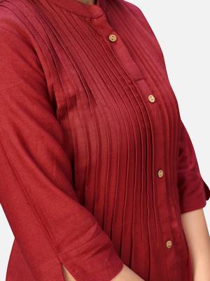 Women's Solid & Pintuck A-Line Cotton Maroon Kurta 6