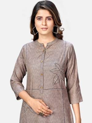 Women's Solid & Hand Work Straight Rayon Grey Kurta 5