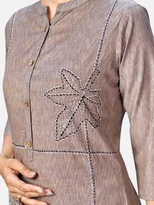 Women's Solid & Hand Work Straight Rayon Grey Kurta 6