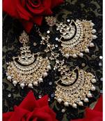 High Quality Kundan Stone Studded Earring With Maangtikka Set