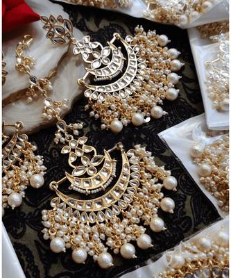 High Quality Kundan Stone Studded Earring With Maangtikka Set 2