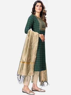 Women's Sequence & Checked Straight Cotton Green Kurta,Pant & Dupatta 4