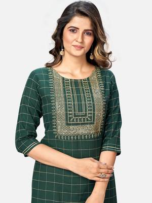 Women's Sequence & Checked Straight Cotton Green Kurta,Pant & Dupatta 5