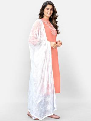 Women's Embroidered & Solid Straight Rayon Pink Kurta,Pant & Dupatta 3
