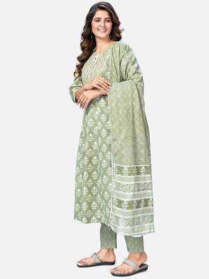 Women's Printed & Handwork Anarkali Cotton Pista Kurta With Pant & Dupatta 3