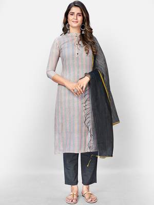 Women's Printed Straight Cotton Peach Kurta With Pant & Dupatta 1
