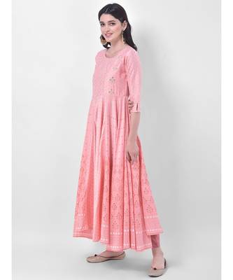 Persian Pink Embroidered Flared Kurta 2