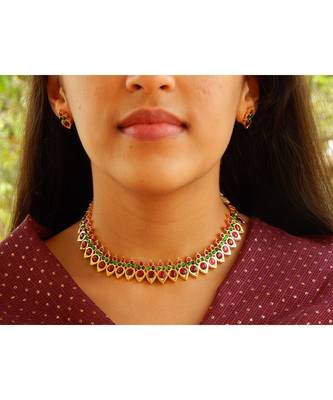 Maroon necklace-sets 1