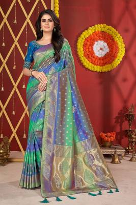 Manohari Jacquard  Blue & Green Woven Saree with Unstitched  Blouse 1