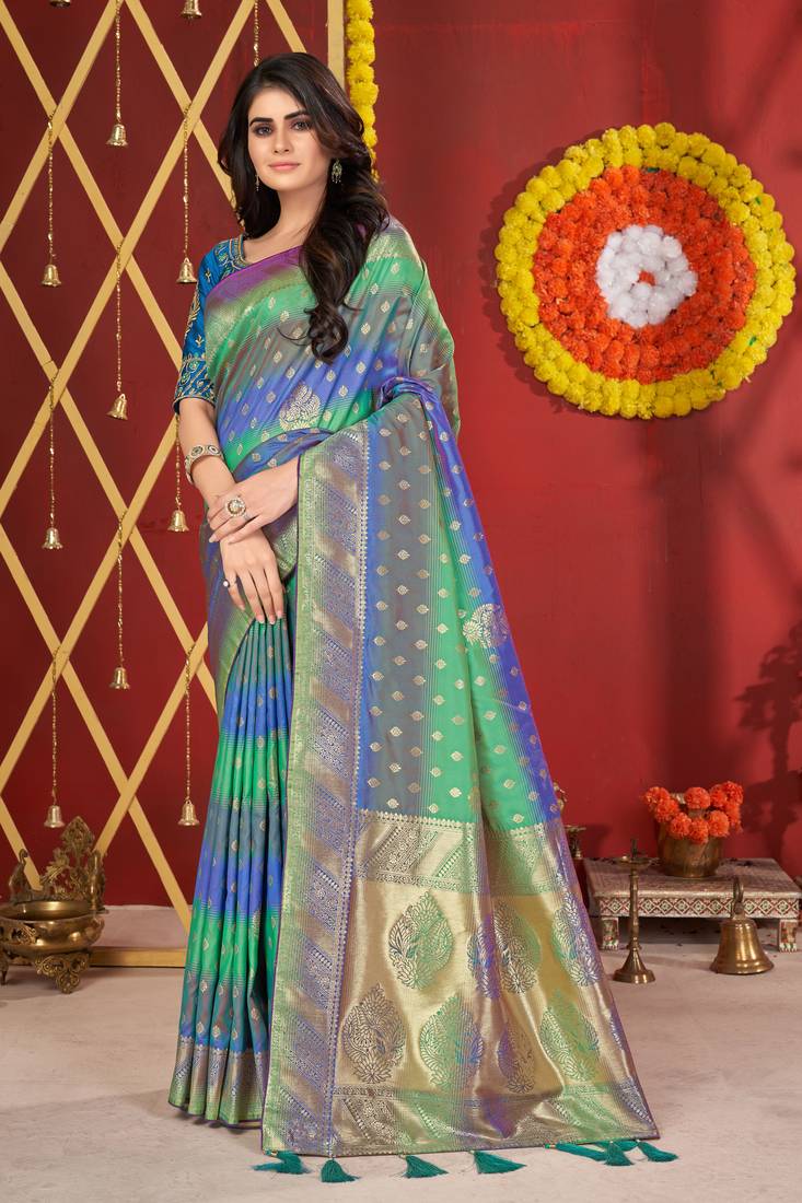 Manohari Jacquard  Blue & Green Woven Saree with Unstitched  Blouse