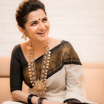 Cream SOFT LICHI SILK Saree With Blouse 2