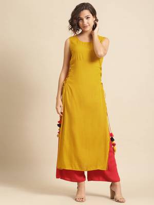 Divawalk Solid A-Line kurta with tassel details 1