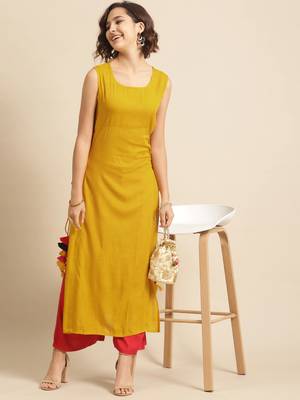 Divawalk Solid A-Line kurta with tassel details 5