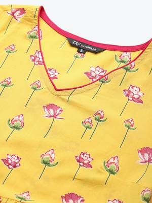 Divawalk Yellow & Magenta Printed Anarkali 2