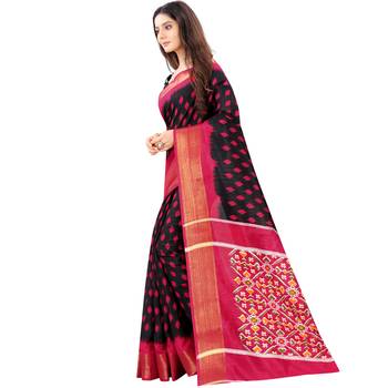 Women's Black Ikkat Pallu Hand-block Prints Sarees With Blouse 2