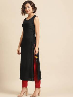 Divawalk Black Solid Sleeveless long kurta With side tassel details 3