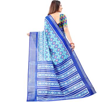 Women's Sky Blue Ikkat Pallu Hand-block Prints Sarees With Blouse 3
