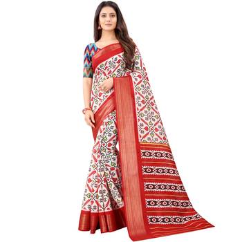 Women's Off White Ikkat Pallu Hand-block Prints Sarees With Blouse 1
