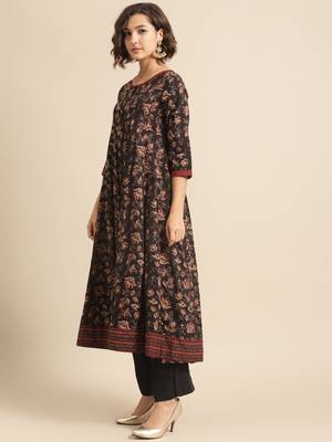 Divawalk Brown printed Anarkali kurta wih jacket 4