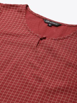 Divawalk Red checks straight kurta 2