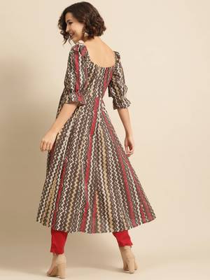 Divawalk Brown Square neck anarkali 4