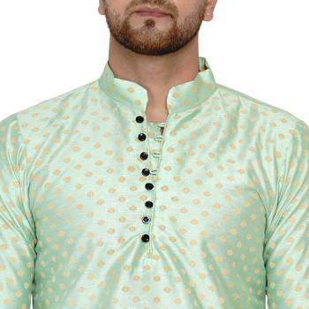 Green printed banarasi men-kurtas 5