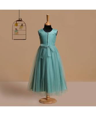 silk_blend green embroidered   Gown and   Jacket 5