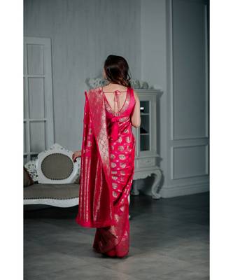 Shraddha Arya Designer Rani Pink Party Wear Silk Saree 5