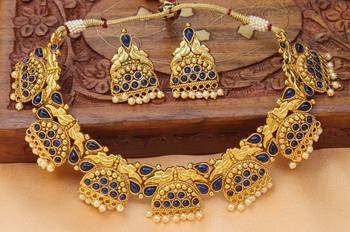 Blue agate necklaces 1