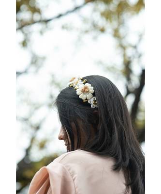 Amber in Pearls Headband 1