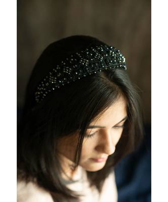 Ebony Elegance Beaded Headband 1