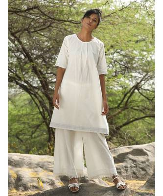 white plain linen kurtis 1