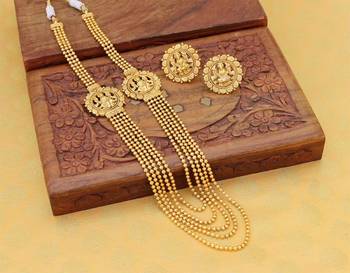 Gold agate necklaces 1