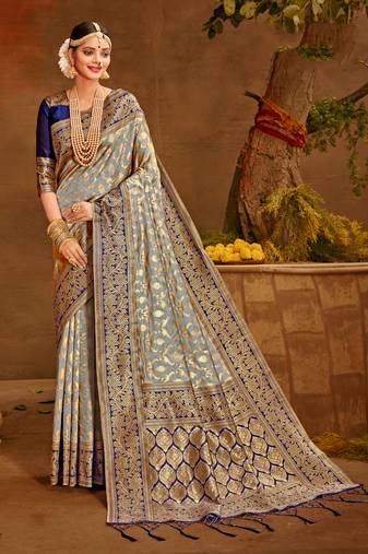 Grey Woven Silk Blend Saree With Blouse