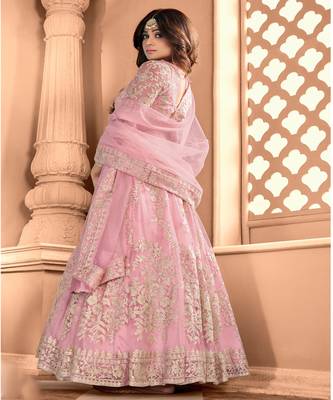  Shamita Shetty Pink Embroidery Wedding Anarkali suit 2