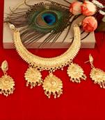 Gold mother of pearl jewellery