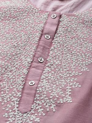Women Mauve Zari Yoke Design Chanderi Silk Kurta With Trousers & Dupatta 4