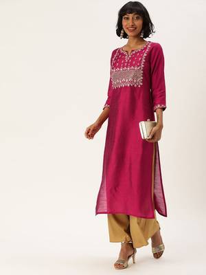 Women Magenta Pink Yoke Design Straight Kurta 1